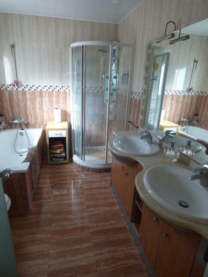 Chalet Moderno Con Piscina En Calafell Exterior foto